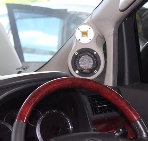 GEBRAKAN DARI TERATAI KENDARI